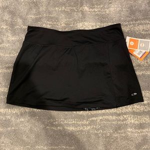 Women’s athletic skort